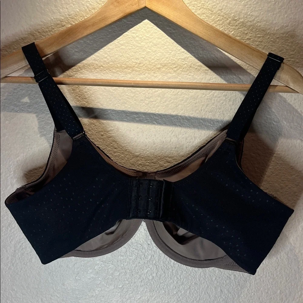 Wacoal Women's Back Appeal Underwire Bra Black Size 38DD